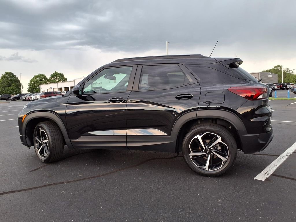 Used 2023 Chevrolet TrailBlazer RS w/ Convenience Package AWD/4WD image 29