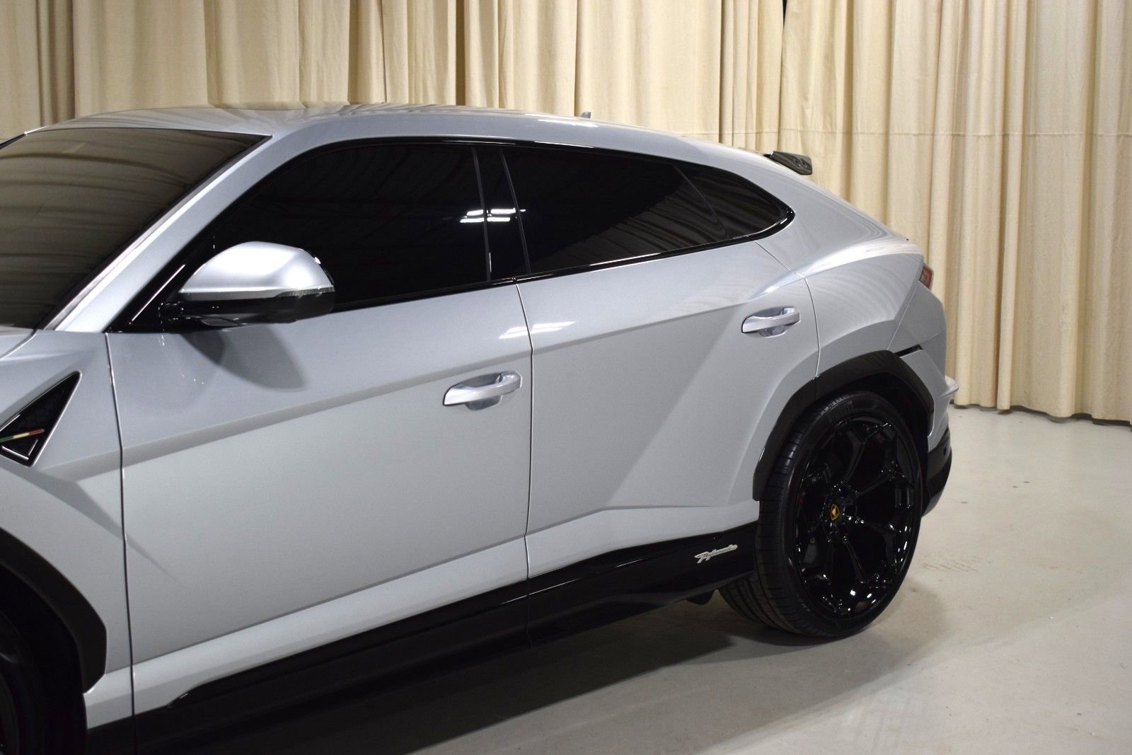 Used 2024 Lamborghini Urus Performante AWD/4WD video 2