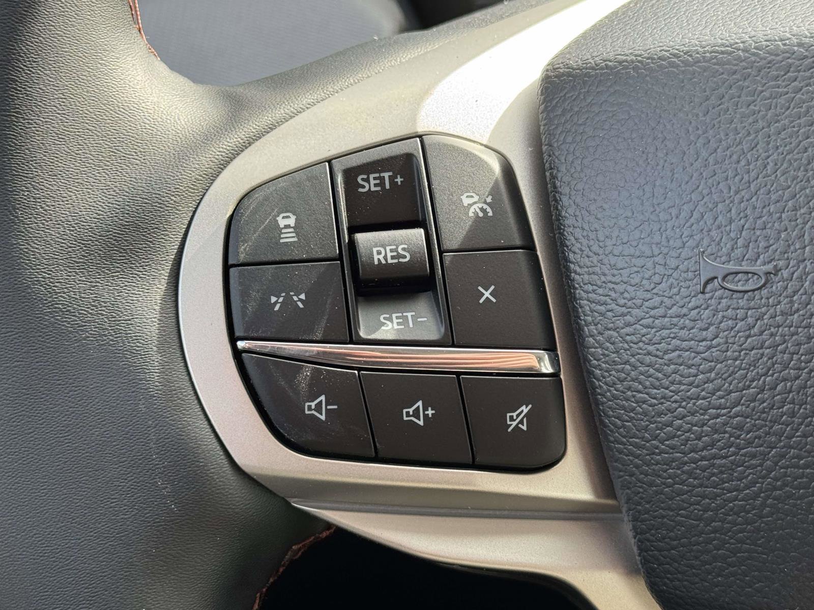 New 2026 Ford Explorer Active image 19