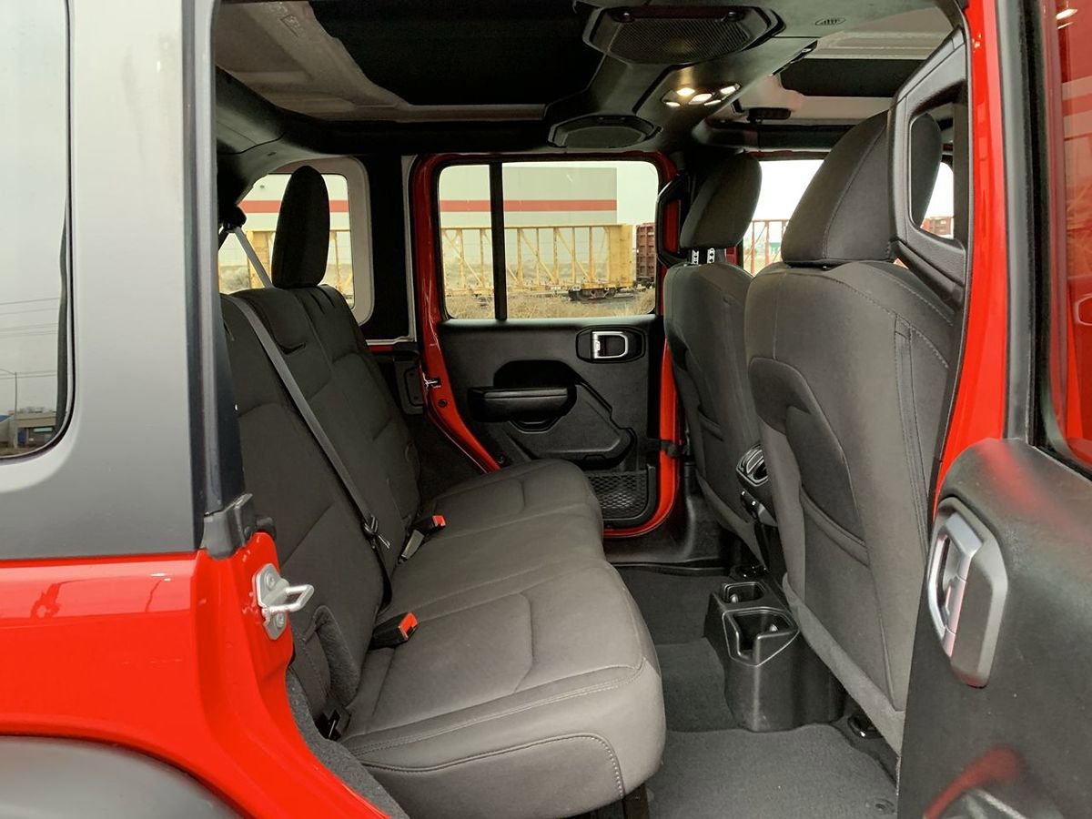 Used 2022 Jeep Wrangler Unlimited Sport image 30
