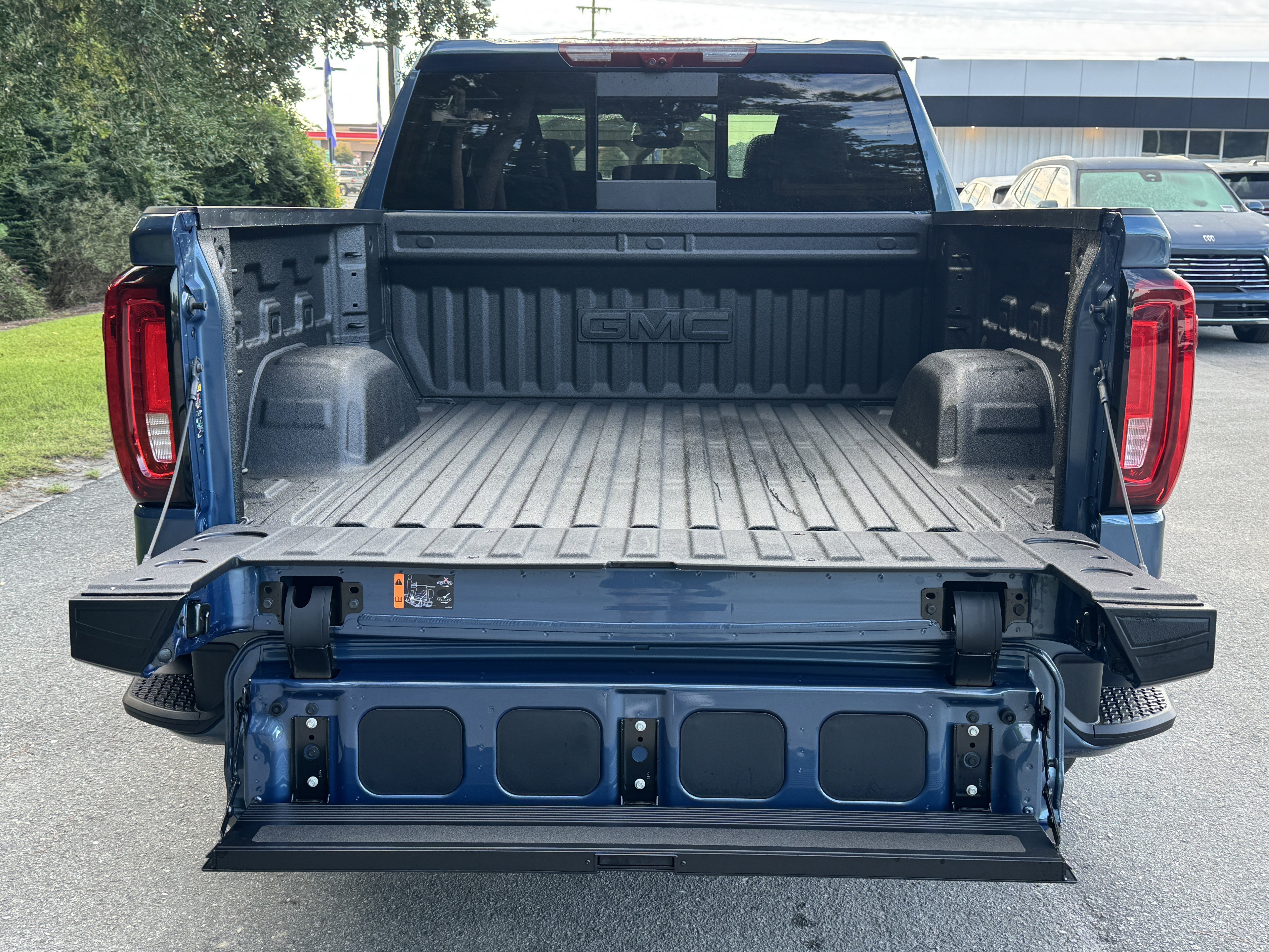 New 2026 GMC Sierra 1500 Denali w/ Denali Reserve Package image 13