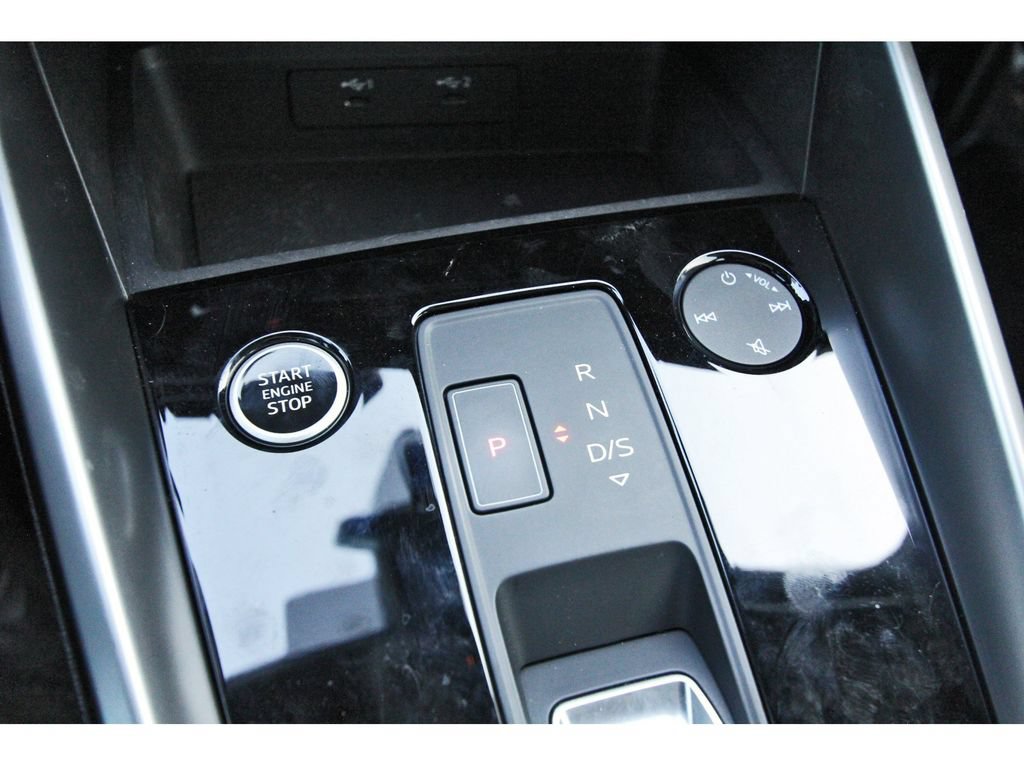 Used 2022 Audi A3 2.0T Premium Plus w/ Premium Plus Package FWD image 30