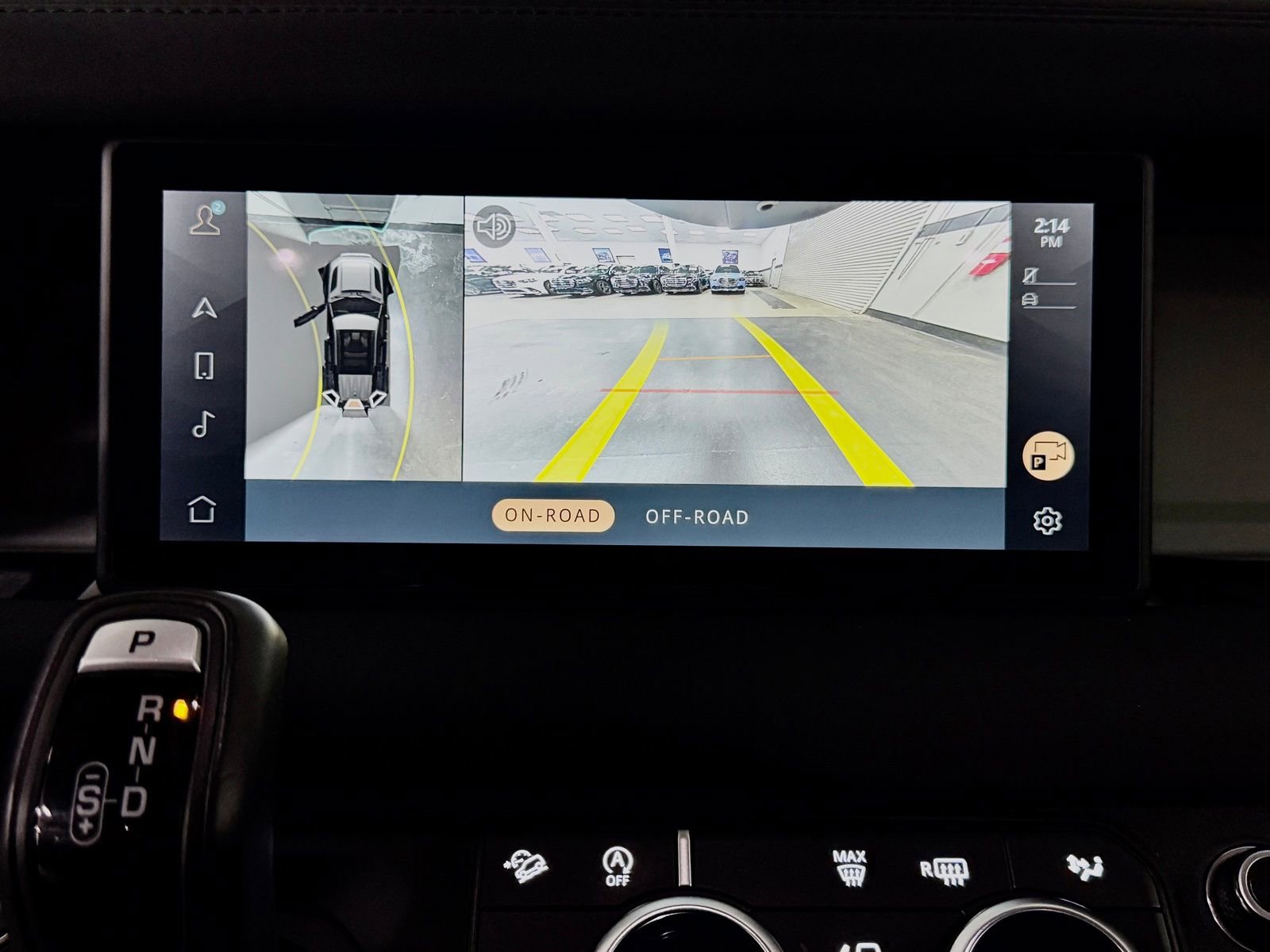 Used 2023 Land Rover Defender 110 SE image 31