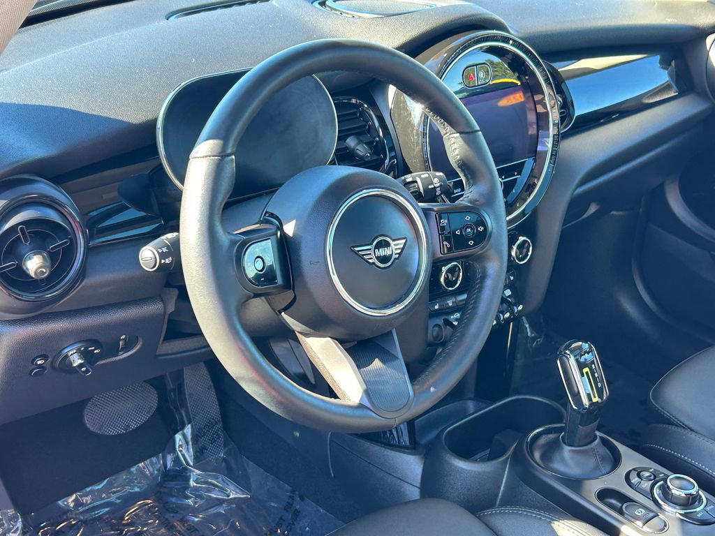 Used 2024 MINI Cooper SE image 13