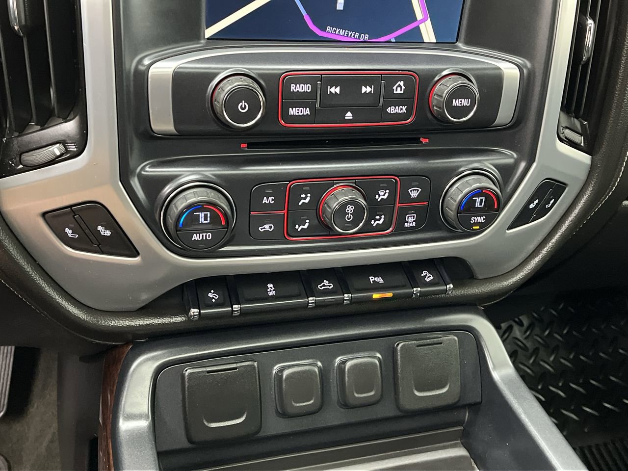 Used 2015 GMC Sierra 1500 SLT w/ SLT Crew Cab Value Package AWD/4WD image 22