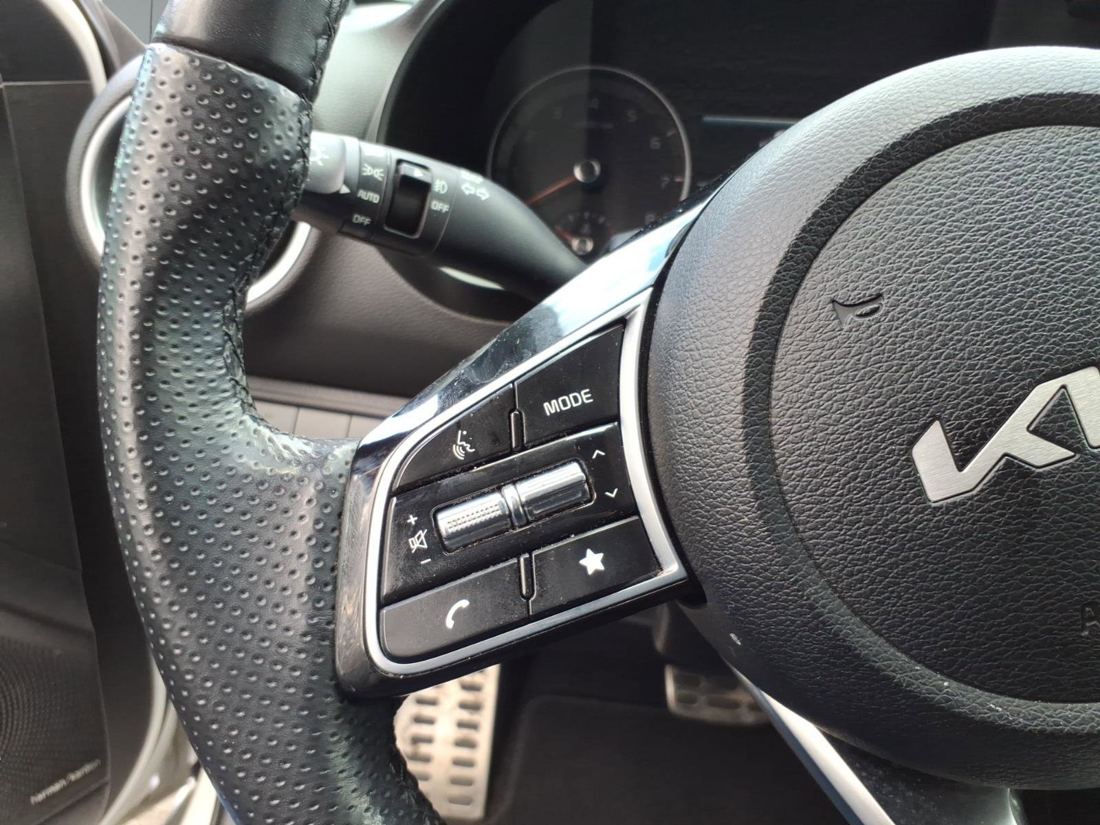 Used 2023 Kia Forte GT-Line w/ GT-Line Premium Package FWD image 11