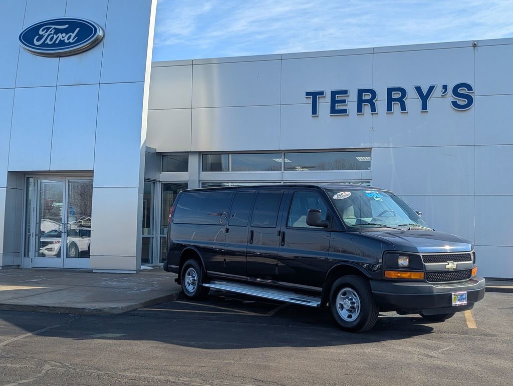Used 2014 Chevrolet Express 3500 LS image 1