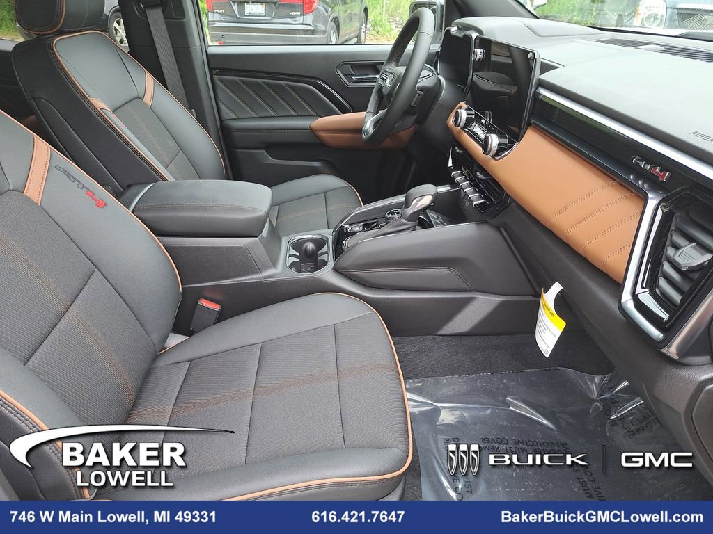 New 2025 GMC Canyon AT4 w/ Nightfall Edition image 10