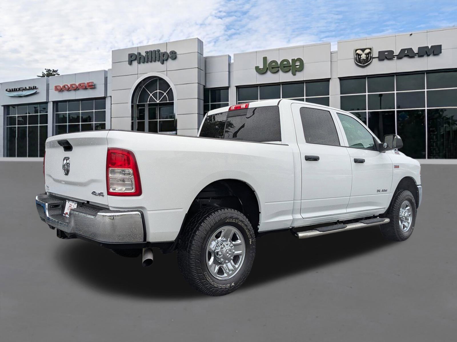 Certified 2022 RAM 2500 Tradesman image 3