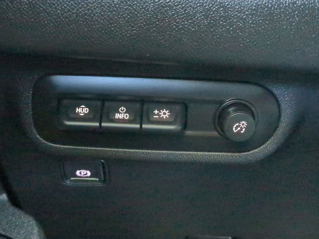 Used 2022 GMC Terrain AT4 w/ Tech Package image 21