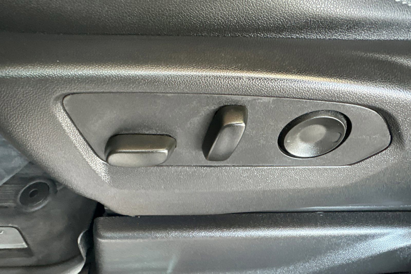 Certified 2024 GMC Sierra 1500 SLT w/ SLT Premium Plus Package image 12