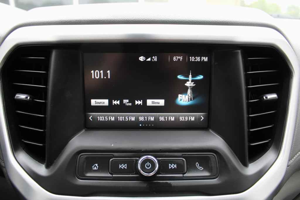 Used 2017 GMC Acadia SLE FWD image 18