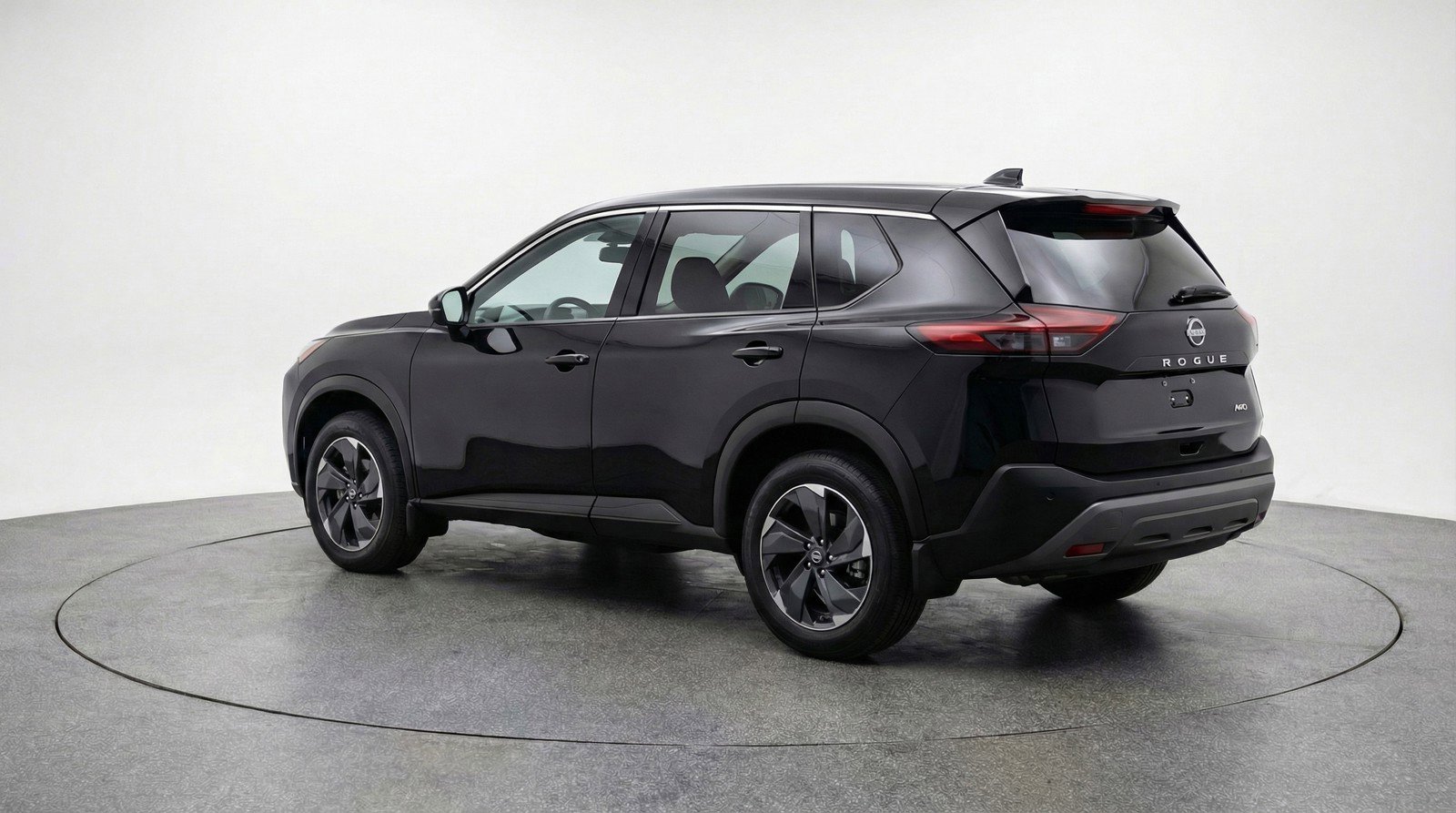 Used 2025 Nissan Rogue SV image 6