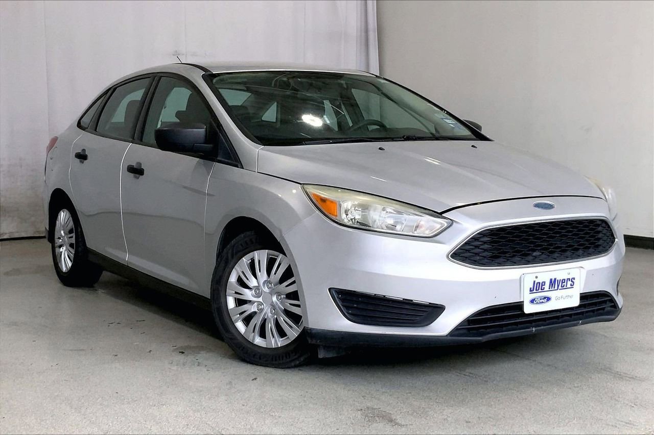 Used 2016 Ford Focus S FWD image 1