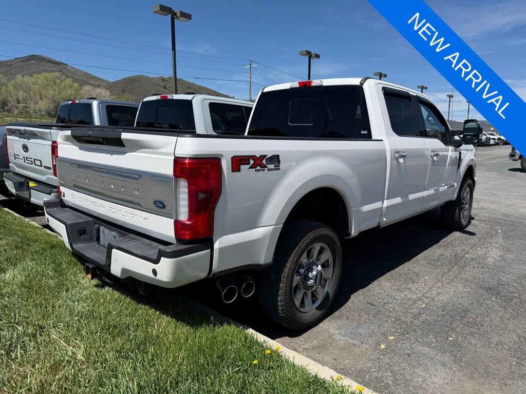 Used 2017 Ford F350 Platinum w/ Platinum Ultimate Package AWD/4WD image 4