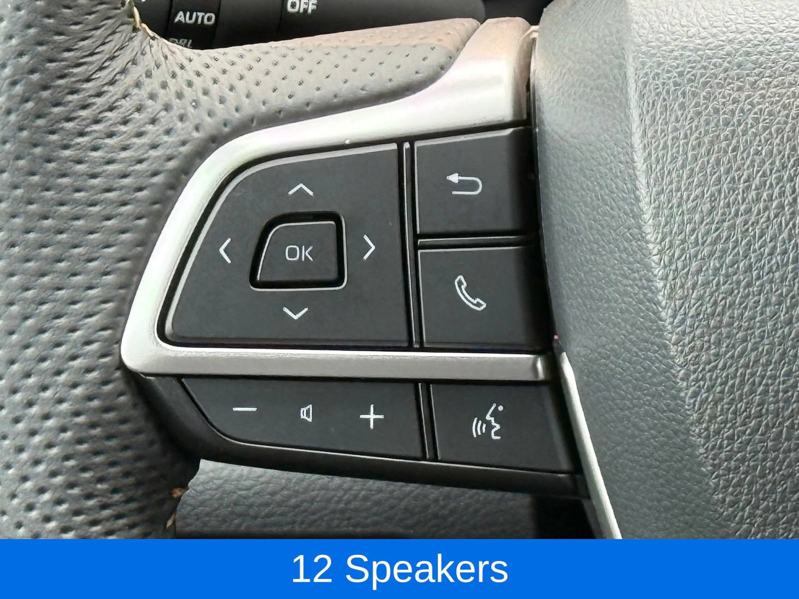 Used 2026 Toyota Sienna XLE Woodland Edition AWD/4WD image 34