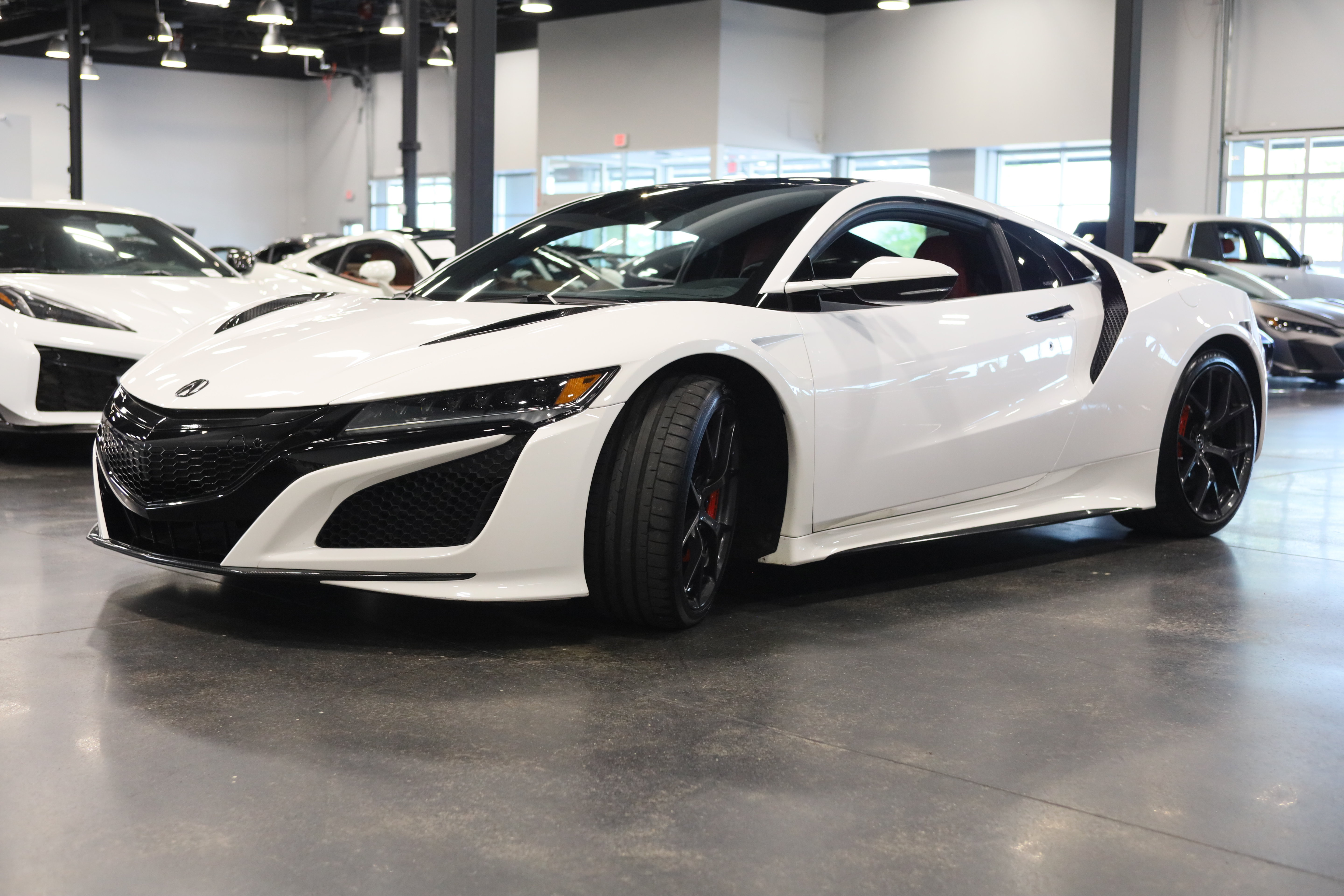 Used 2017 Acura NSX AWD/4WD image 3