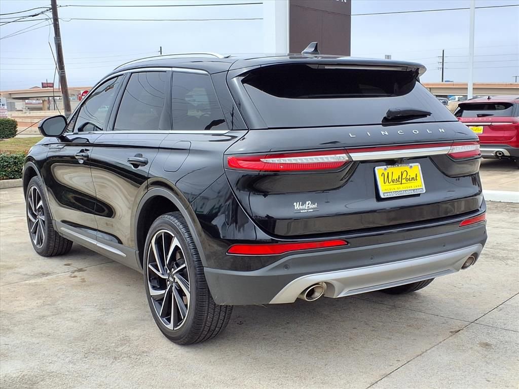 Certified 2024 Lincoln Corsair Reserve FWD image 3