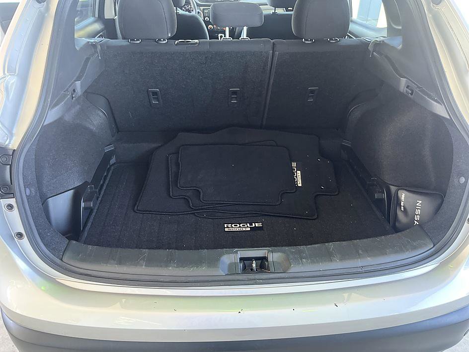 Certified 2022 Nissan Rogue Sport S image 23