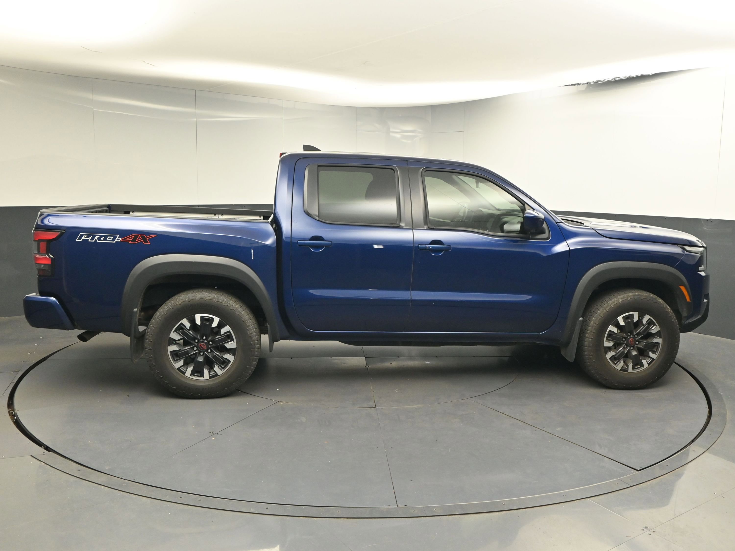 Certified 2023 Nissan Frontier PRO-4X w/ Pro Convenience Package image 9