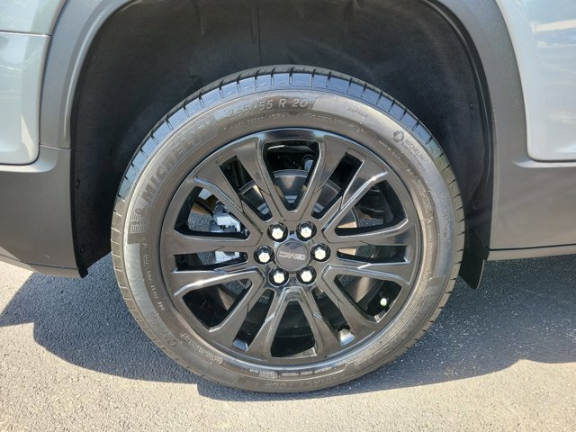 Used 2023 GMC Acadia SLT w/ Elevation Edition FWD image 9