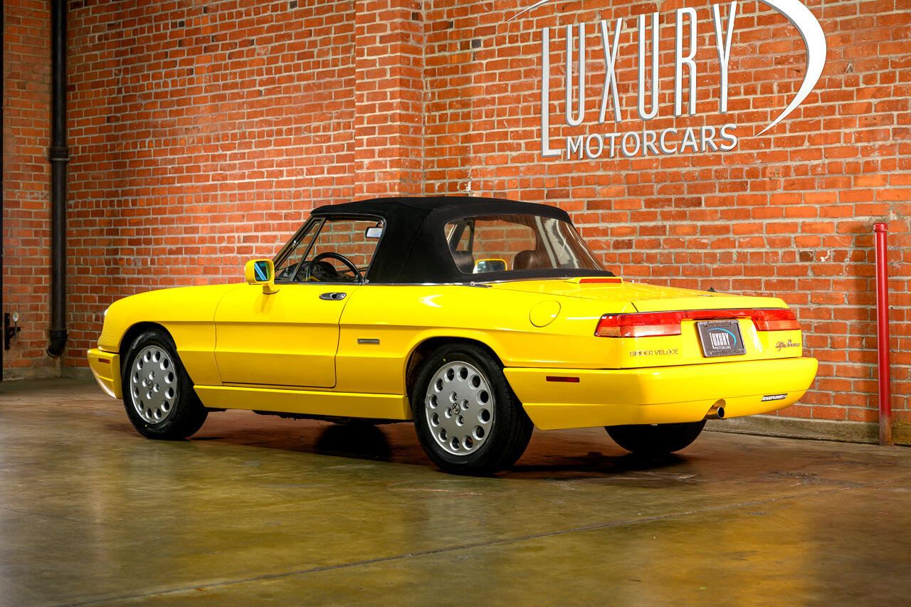 Used 1992 Alfa Romeo Spider Veloce image 4