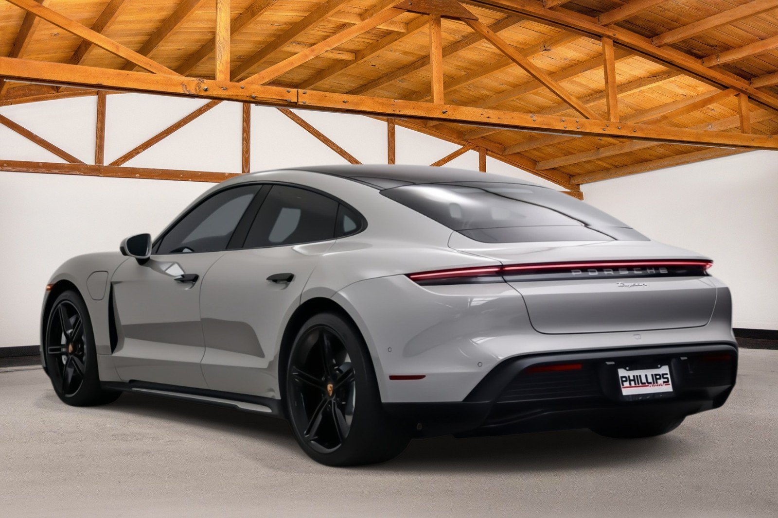 Used 2024 Porsche Taycan RWD image 3