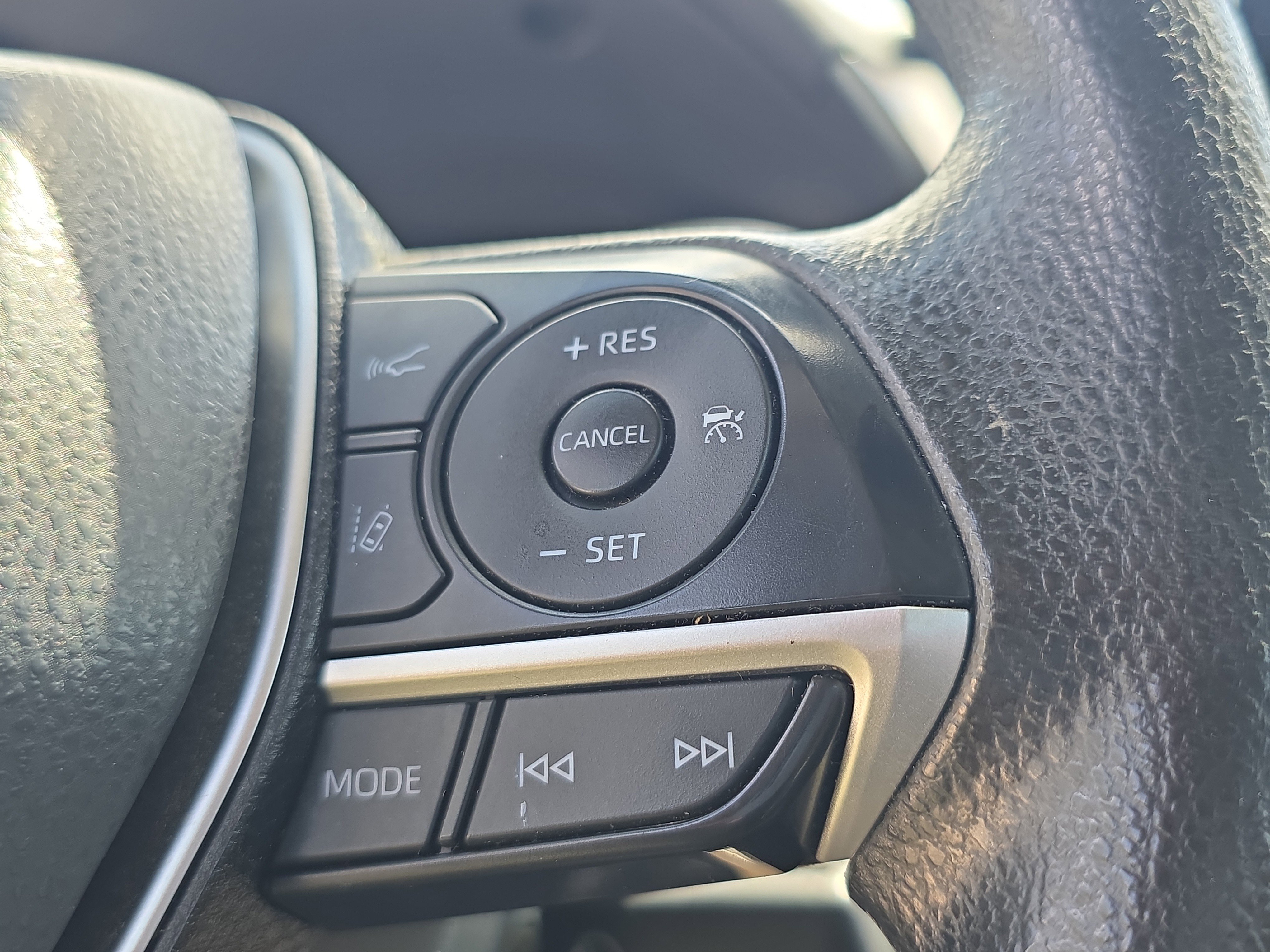 Used 2024 Toyota Camry LE FWD image 29
