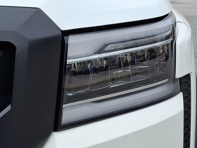 Used 2024 Nissan Frontier PRO-4X w/ Off-Road Protection Package image 12