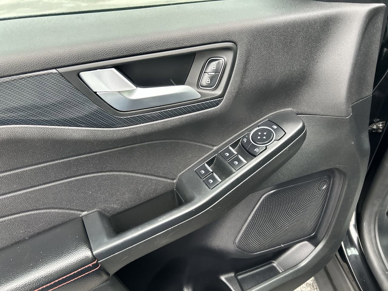 Used 2023 Ford Escape ST-Line AWD/4WD image 20