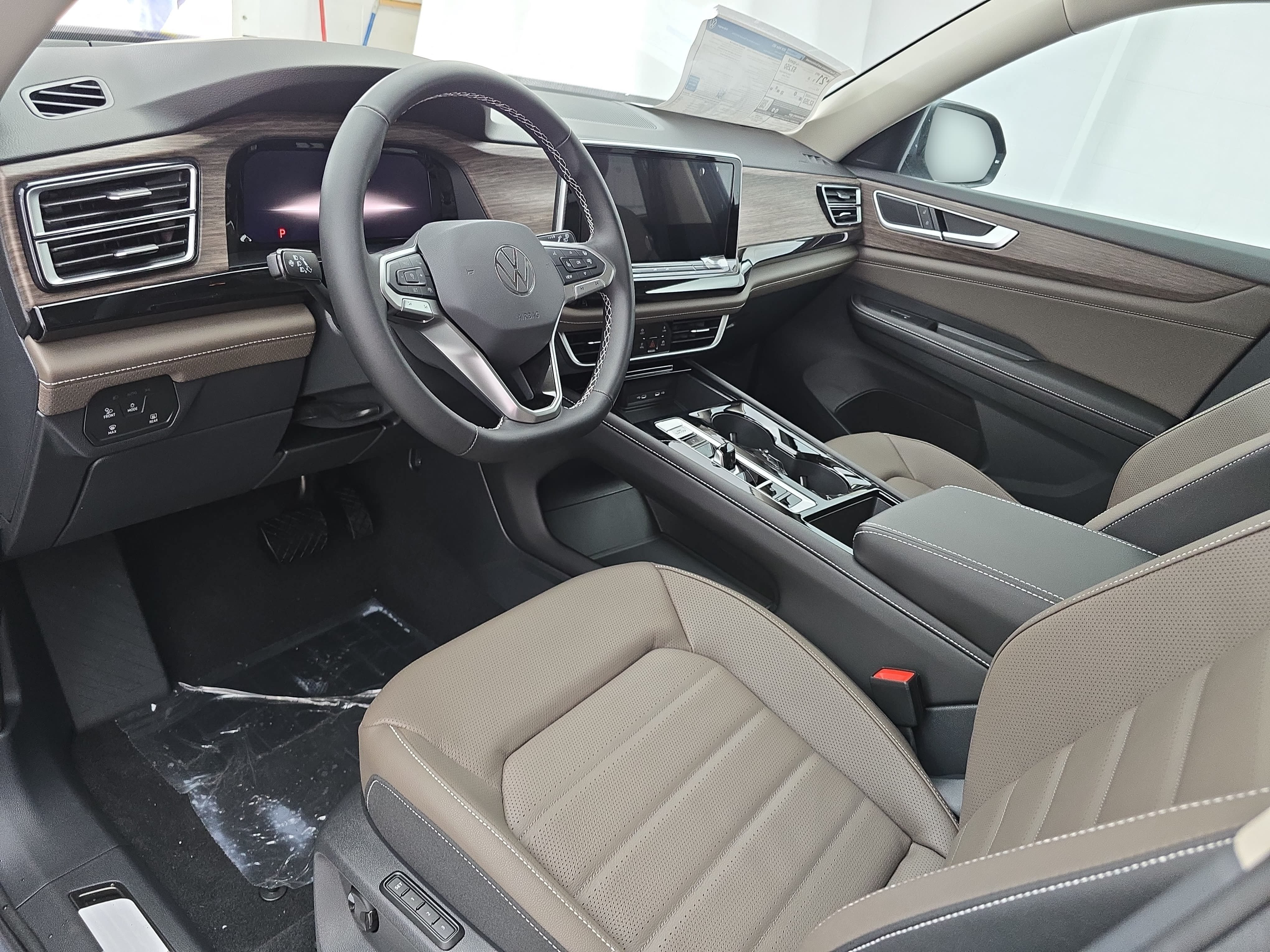 New 2026 Volkswagen Atlas SEL AWD/4WD image 17