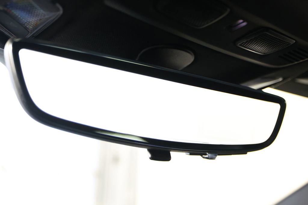 Used 2023 Chevrolet Corvette Stingray Preferred Cpe w/ 2LT image 29