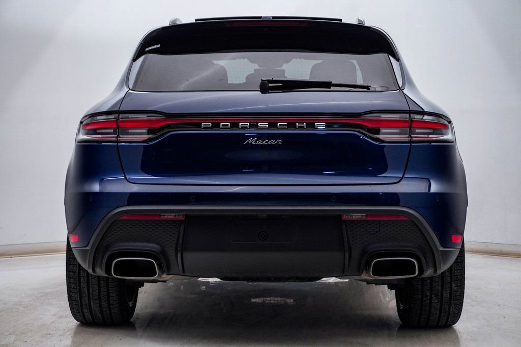 Certified 2025 Porsche Macan image 10