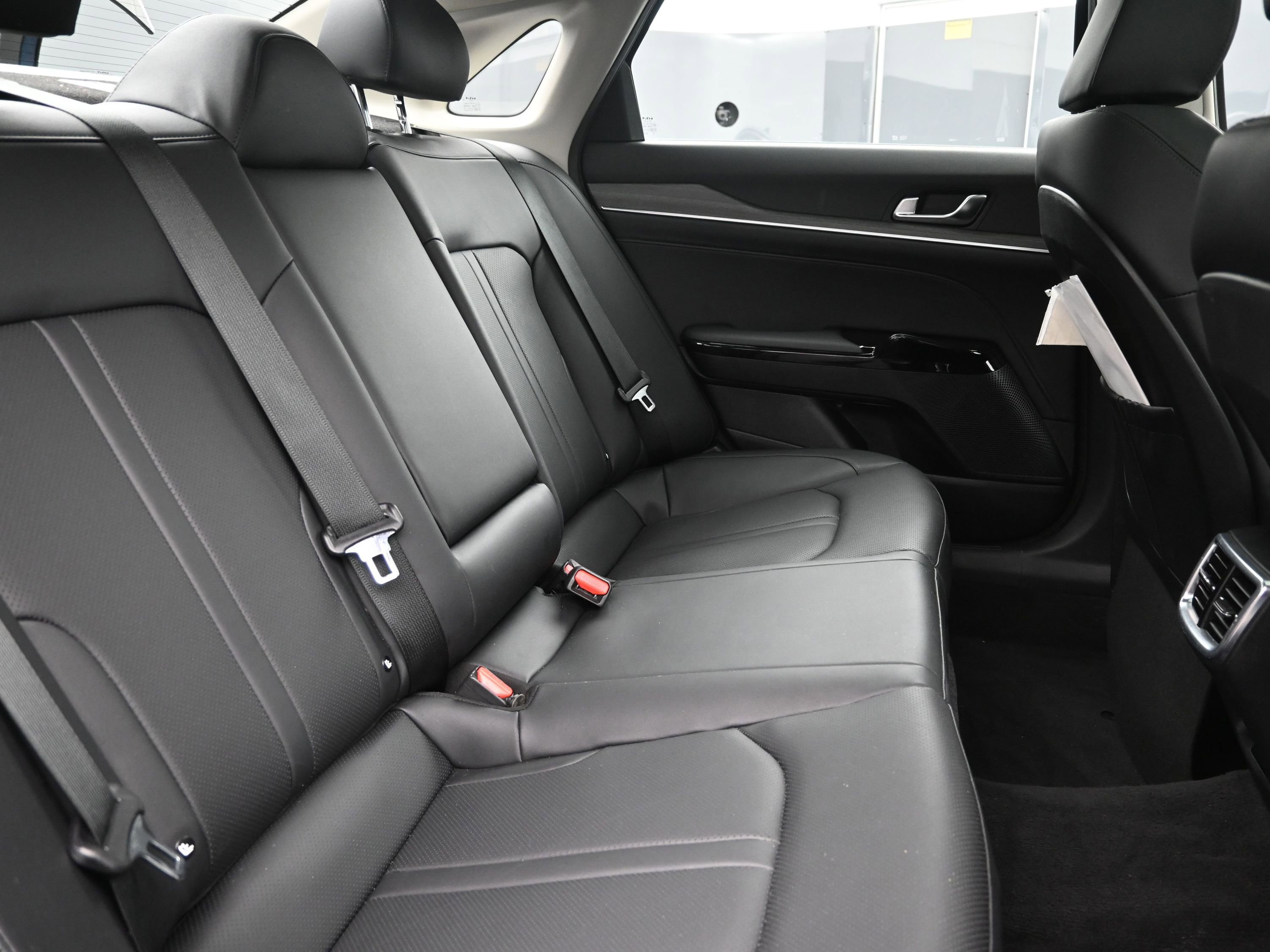 Used 2025 Kia K5 EX image 25