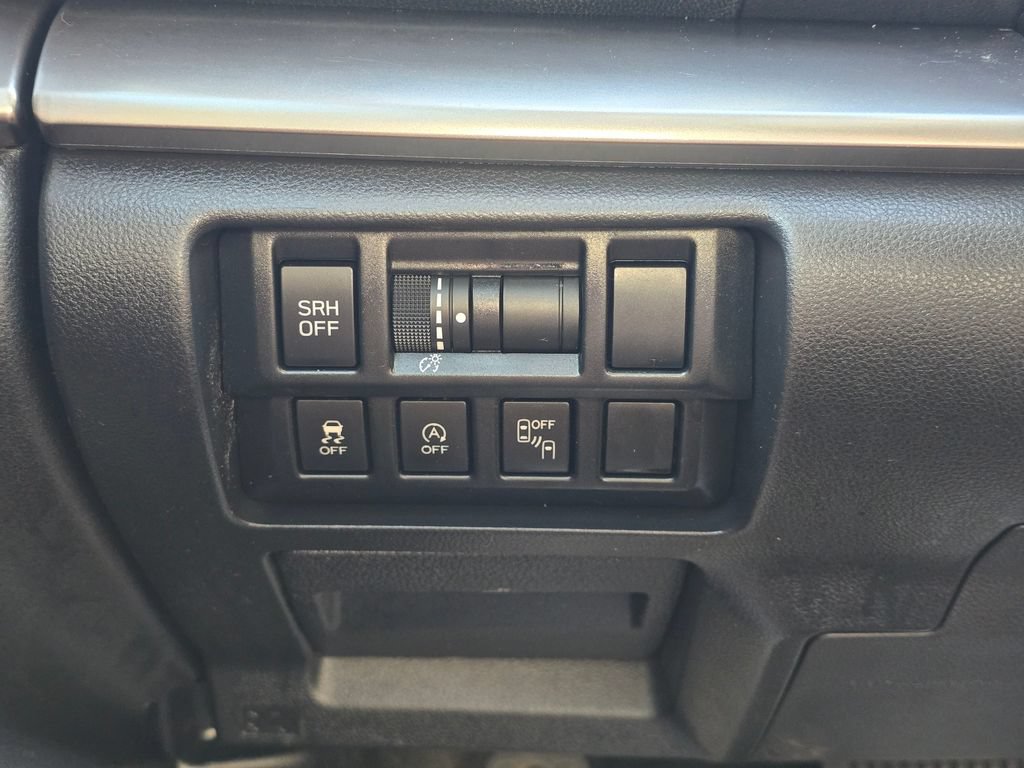 Used 2023 Subaru Crosstrek 2.5i Limited AWD/4WD image 18