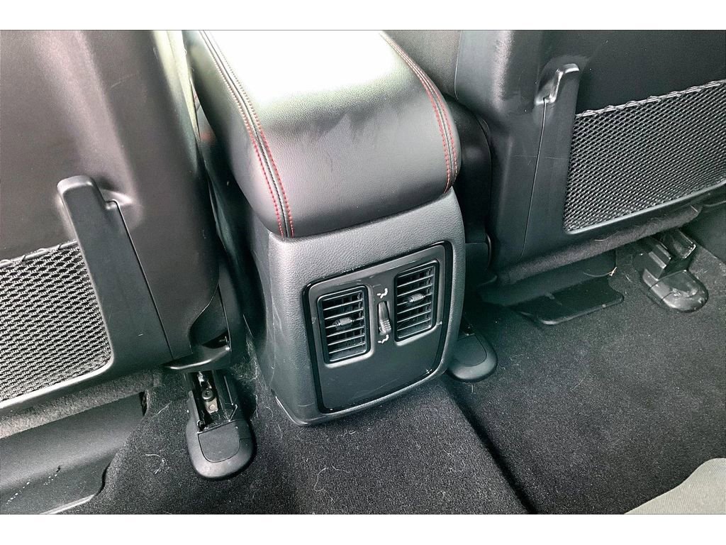 Certified 2025 Dodge Durango GT image 31