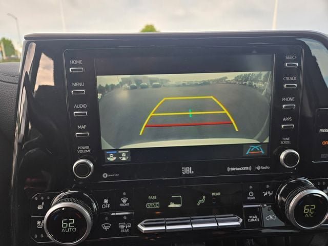 Certified 2021 Toyota Highlander Limited FWD image 14