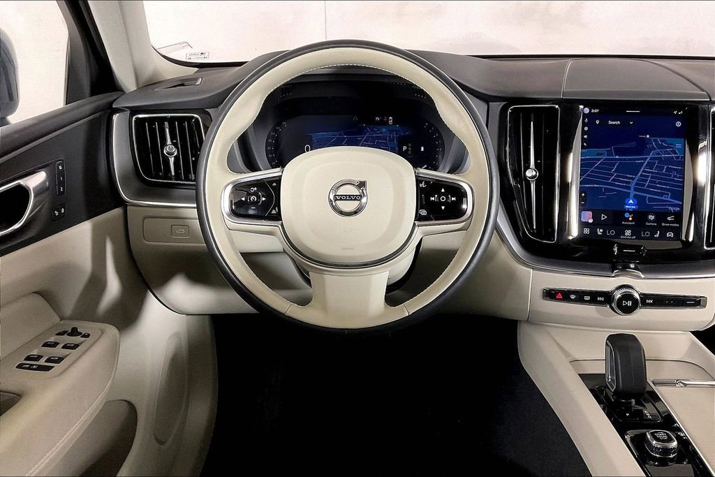 Used 2025 Volvo XC60 B5 Plus w/ Protection Package Premier image 4