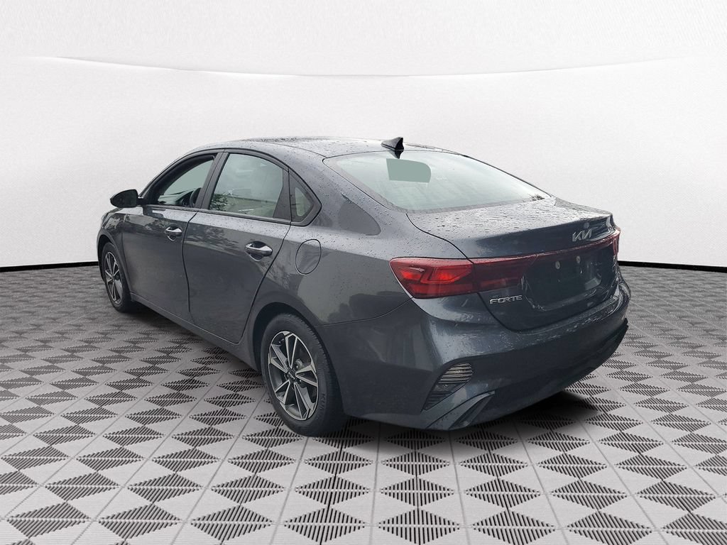 Used 2022 Kia Forte LXS FWD image 6