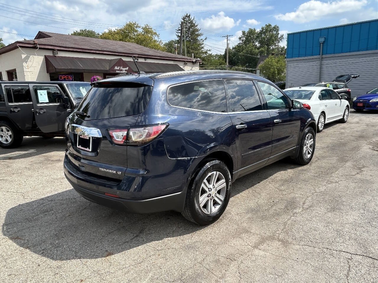 Used 2015 Chevrolet Traverse LT AWD/4WD image 12