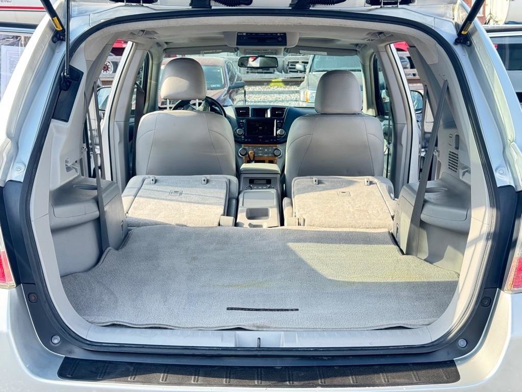 Used 2010 Toyota Highlander Limited image 12