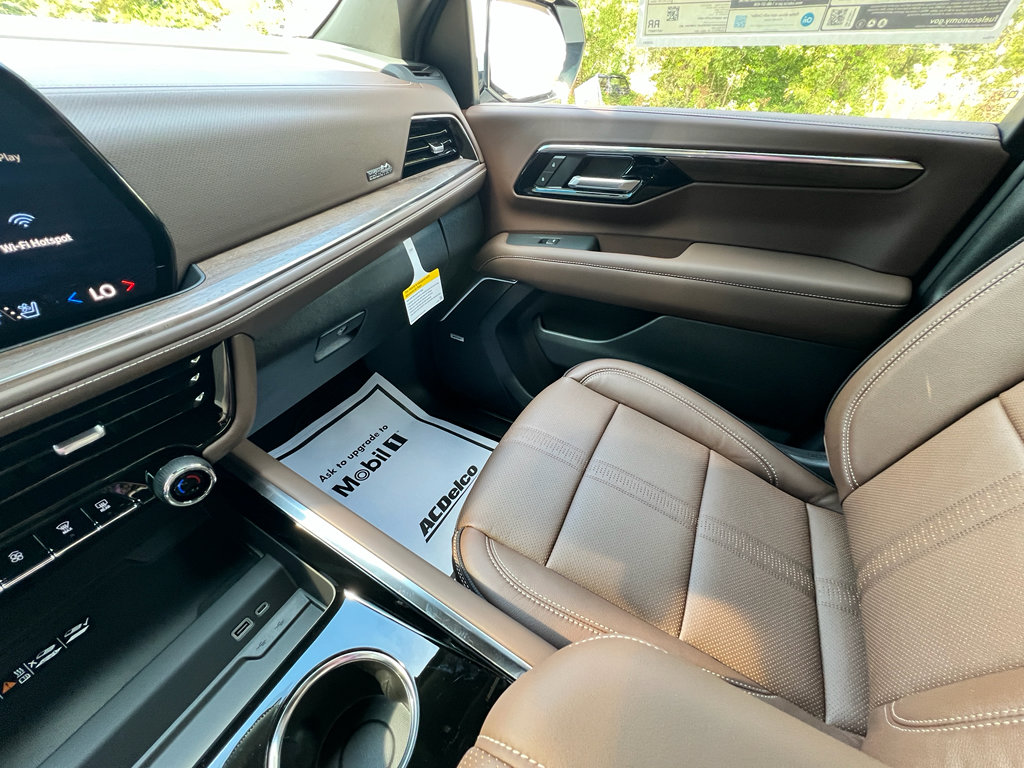 New 2026 Chevrolet Tahoe High Country w/ Sun And Tow Package image 19