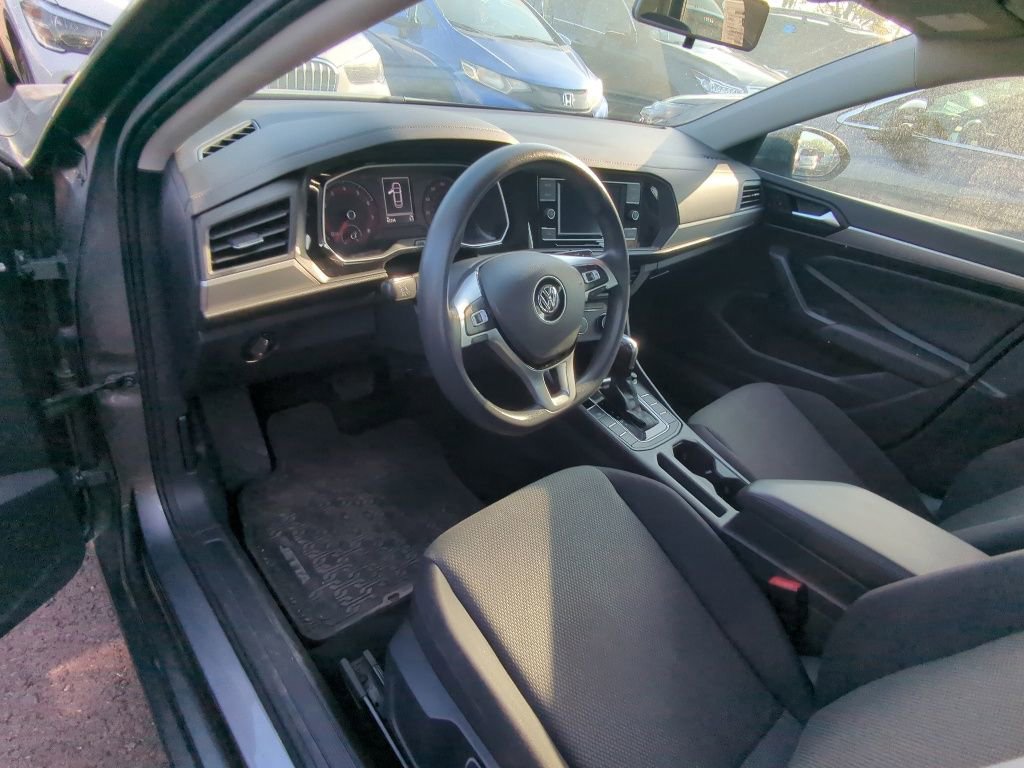 Used 2019 Volkswagen Jetta S w/ Driver Assistance Package FWD image 8