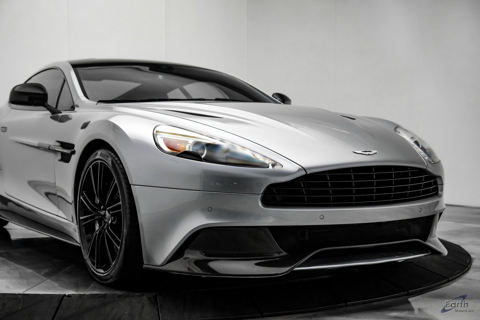 Used 2014 Aston Martin Vanquish Coupe image 24