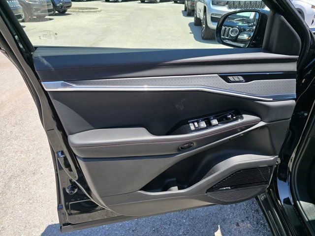 New 2025 Jeep Wagoneer S Limited image 14