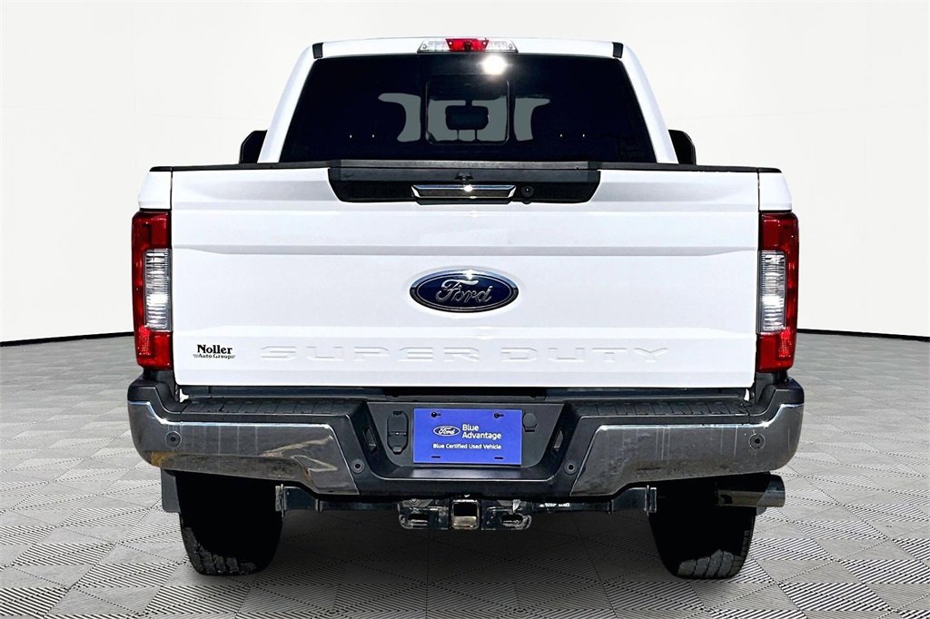 Certified 2019 Ford F250 Lariat w/ Chrome Package image 4