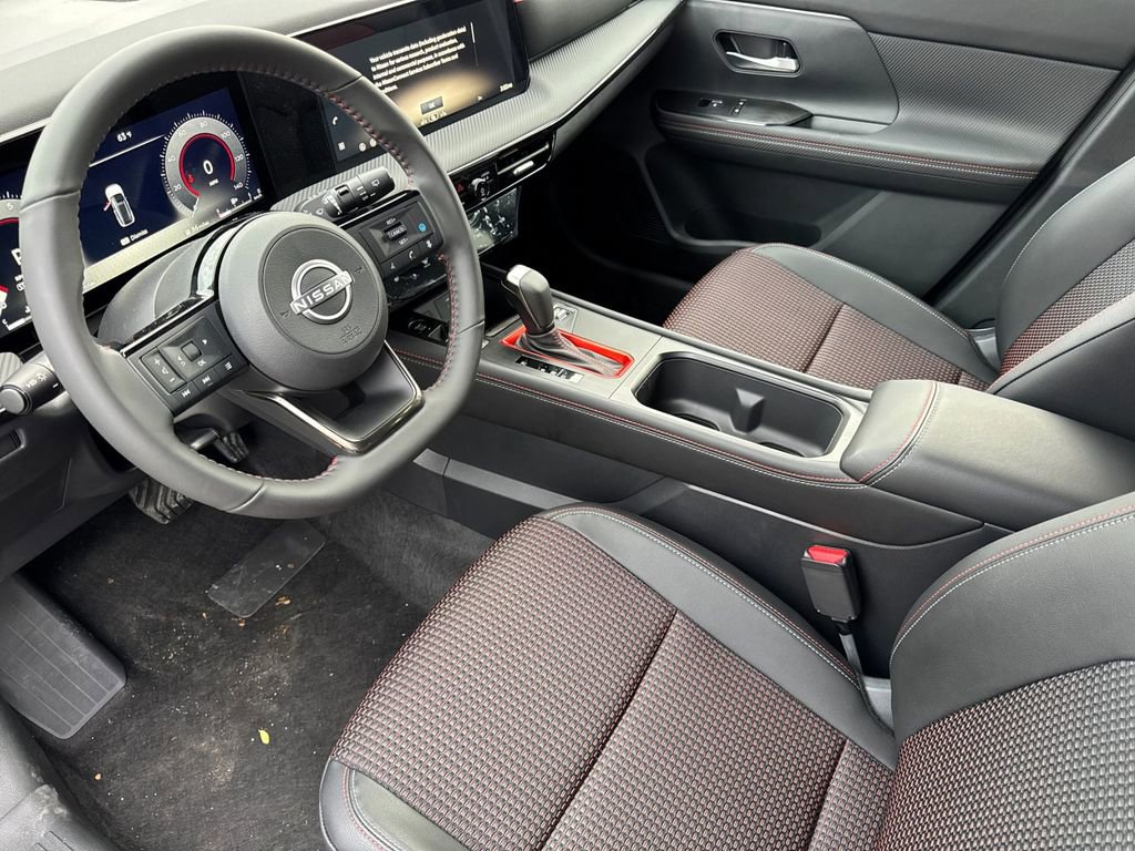 New 2026 Nissan Kicks SR w/ Cold Weather Package image 9