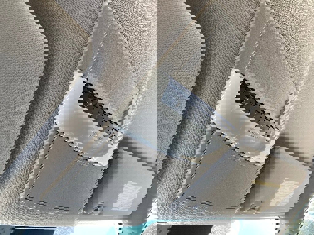 Used 2025 Nissan Altima 2.5 SR image 28