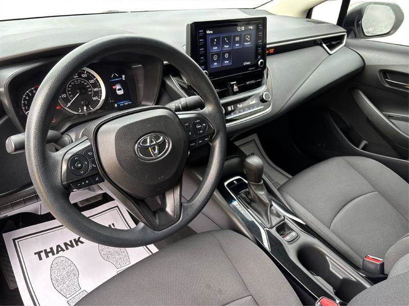 Used 2022 Toyota Corolla LE image 11