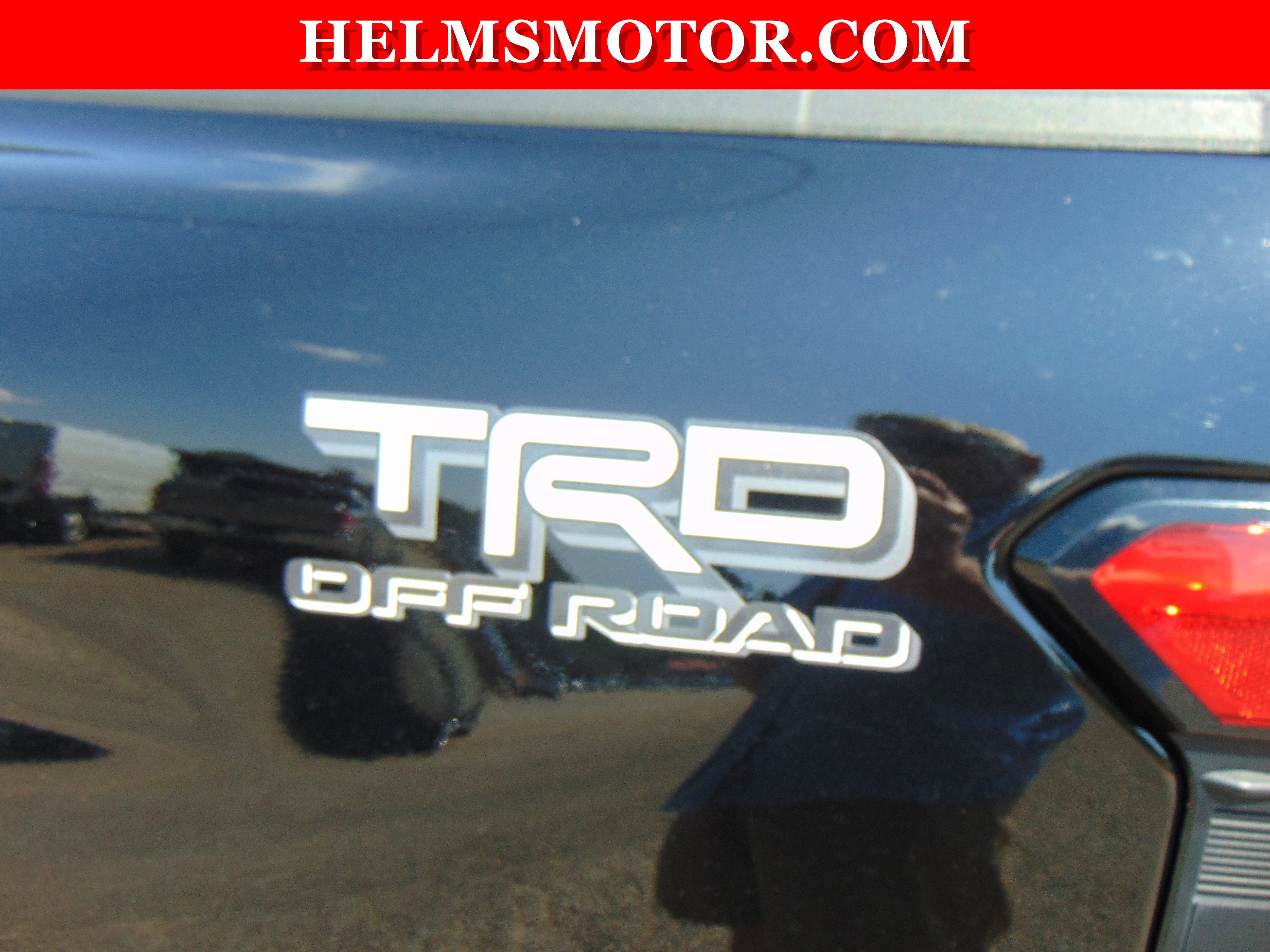 Used 2024 Toyota Tacoma TRD Off-Road image 17